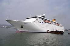 US cruise ship brings visits central region and Halong Bay in Feb 20 2013