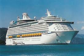 5-star cruise liner docks in Vung Tau 